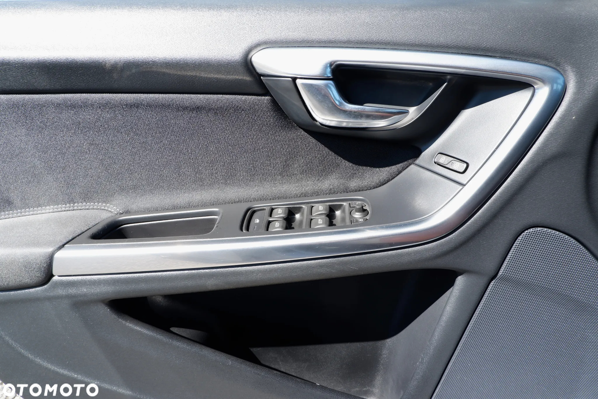 Volvo V60 D3 Geartronic Kinetic - 24