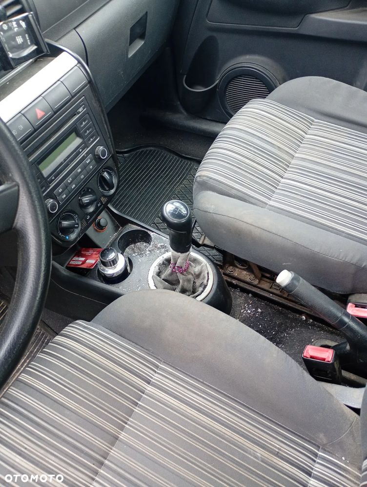 Volkswagen Fox 1.4 TDI - 12