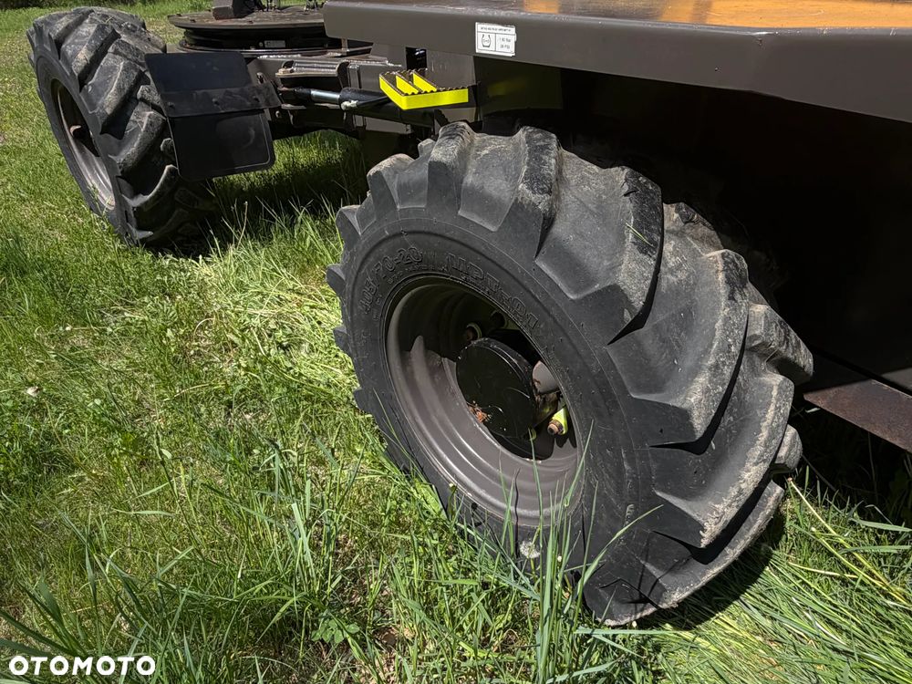 Terex Mecalac TA6s Wozidło wózek z Obrotową Kolebą. 6 ton ładowność. 4x4. Silnik Perkins. 4 cylindry. 808 mtg. 2022 rok. Kamera z wielkim Ekranem! Jazda Rewers 3prędkości. Maszyna jak Nowa z Norweskiego Gospodarstwa! Ani deka luzów i wycieków! Hydrostatic. Pełny Oryginał. Hamulce brzytwa. Serwisy w DEKRA. Maszyna Woziła lekkie ładunki. Praktycznie zerowe zużycie. Wielka Okazja. Wszystko w pełnym Oryginale. Opony Oryginał wszystkie jak Nowe. Komendy Głosowe w maszynie! - 14
