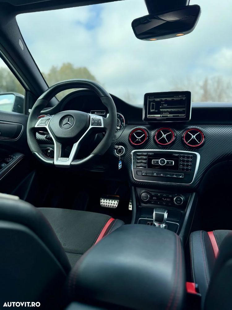 Mercedes-Benz A 45 AMG - 15