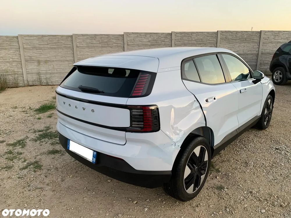 Volvo EX30 Single Motor Extended Range RWD Core - 5