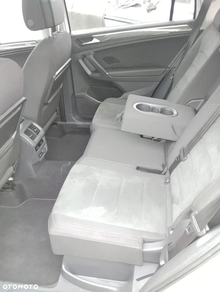 Volkswagen Tiguan - 12