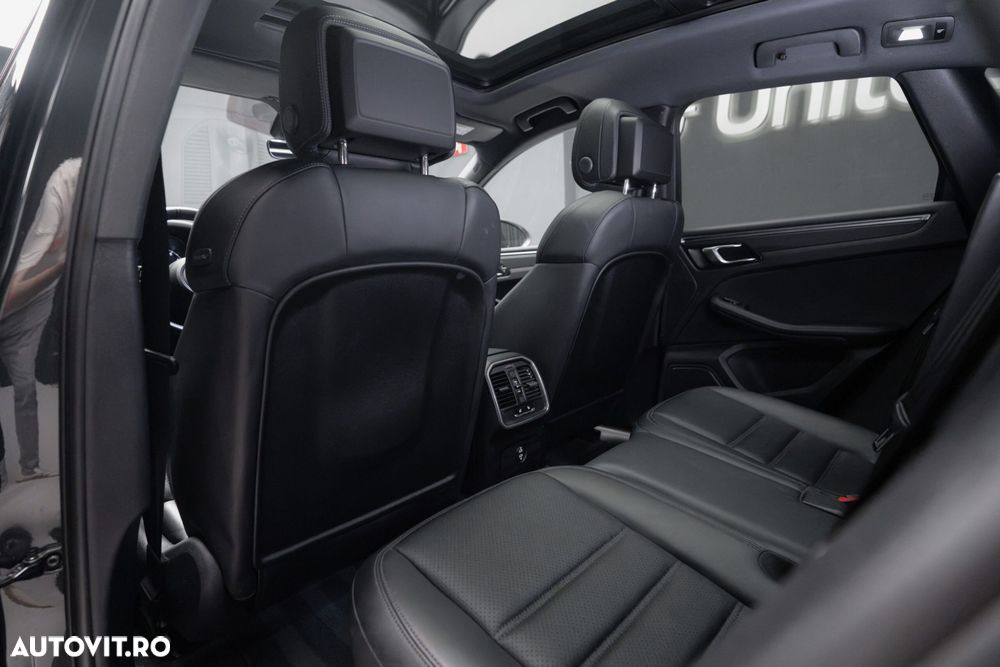 Porsche Macan T PDK - 32