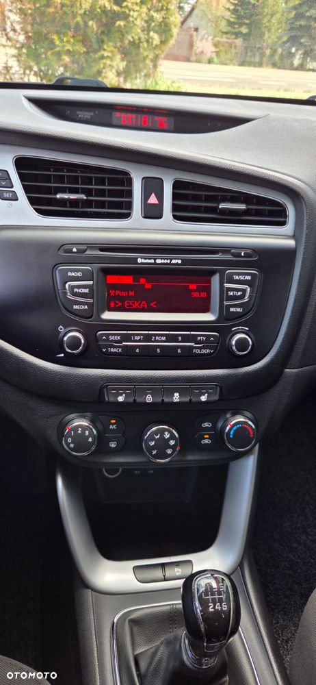 Kia Ceed 1.4 CVVT Dream-Team Edition - 22