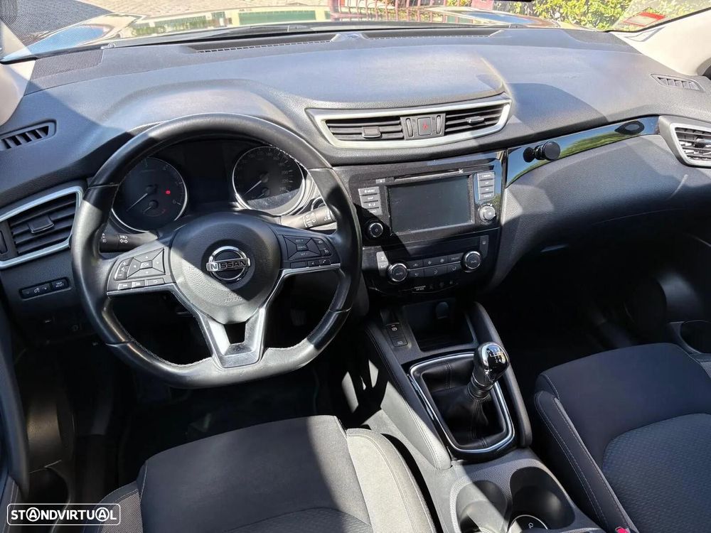 Nissan Qashqai 1.5 dCi N-Connecta J18 - 30