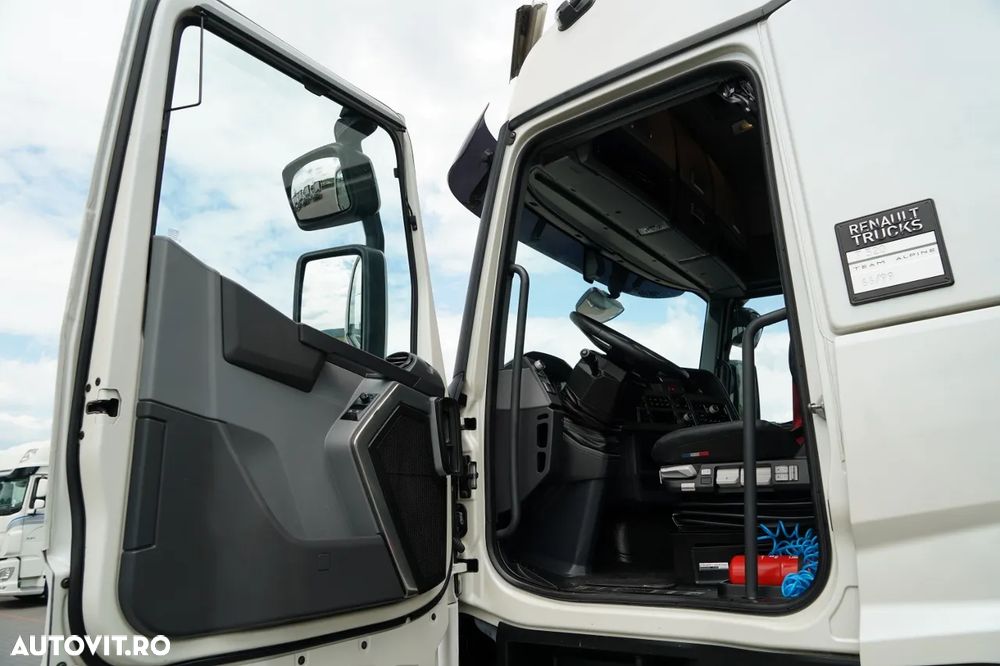 Renault T 520 / RETARDER / PIELE / LIMITED / TEAM ALPINE 66/99 - 23