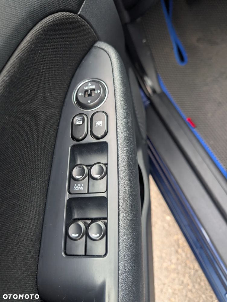 Hyundai i30 1.6 Comfort EU5 - 10