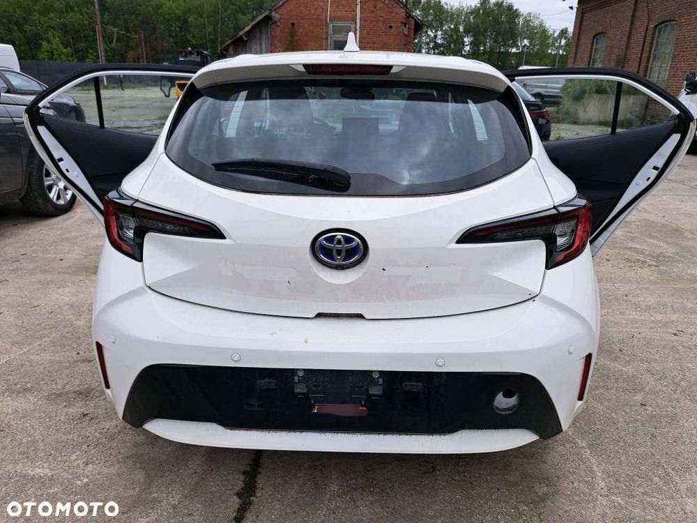 Toyota Corolla - 12