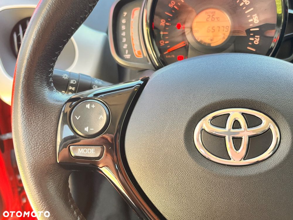 Toyota Aygo x-clusiv - 22