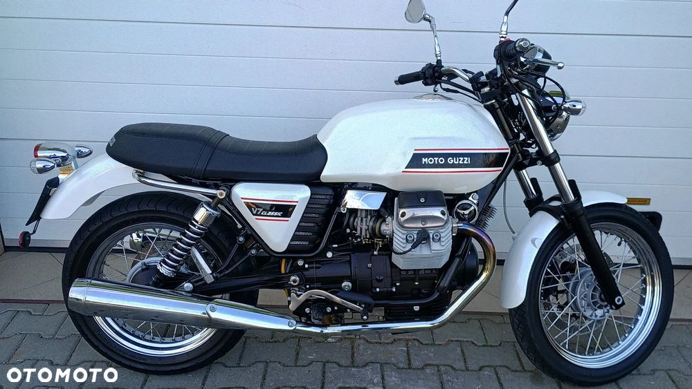 Moto Guzzi V7 - 1