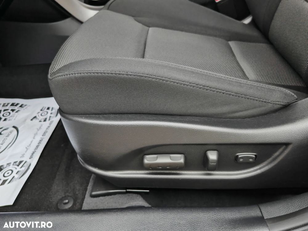 Hyundai i40 Kombi 1.7 CRDi DCT Style - 16