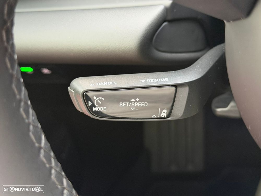 Porsche Macan Electric 4 - 40