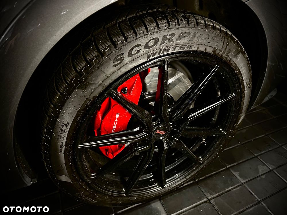 Porsche Cayenne Coupe - 13