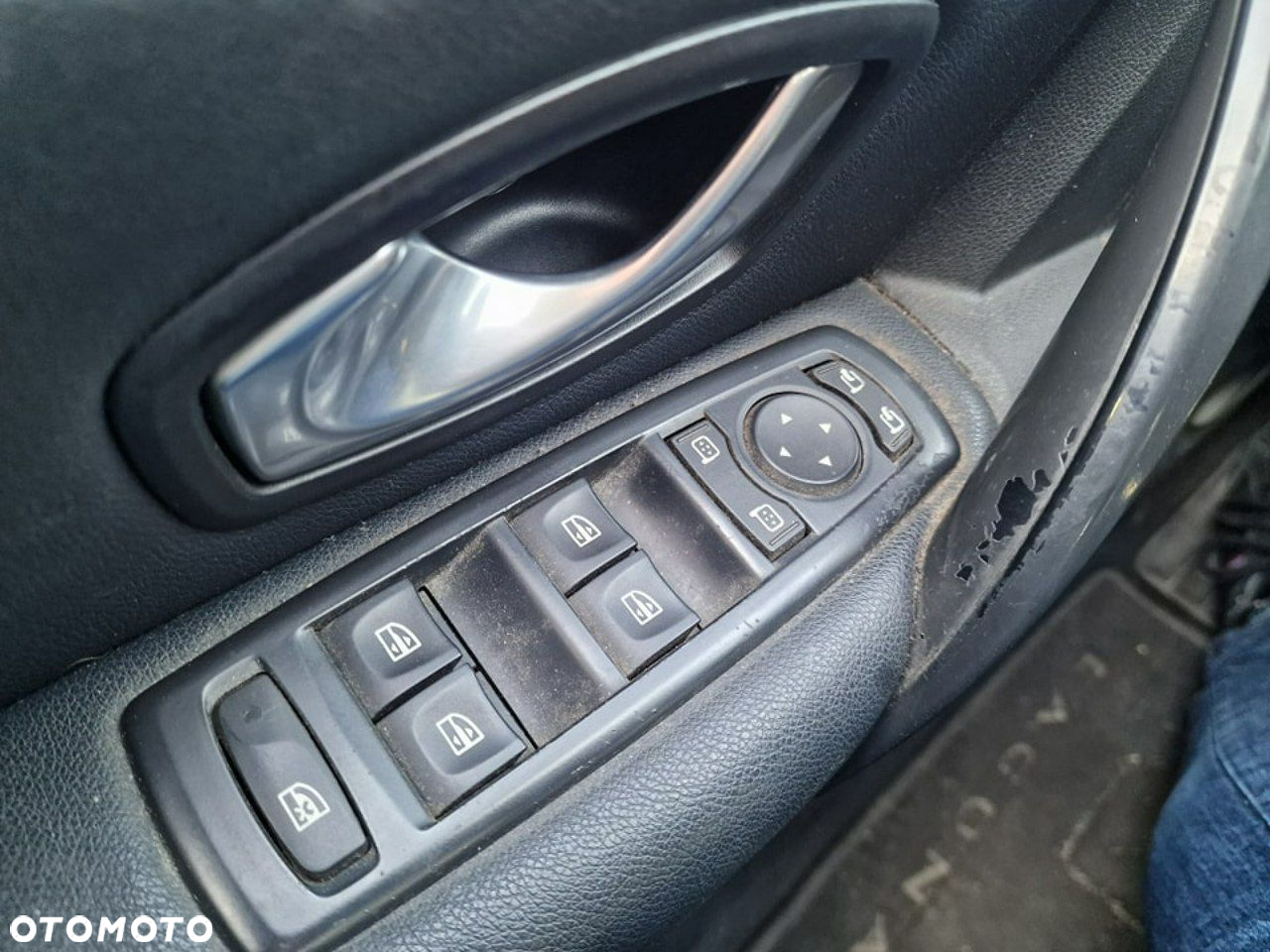 Renault Laguna dCi 150 FAP Dynamique - 11