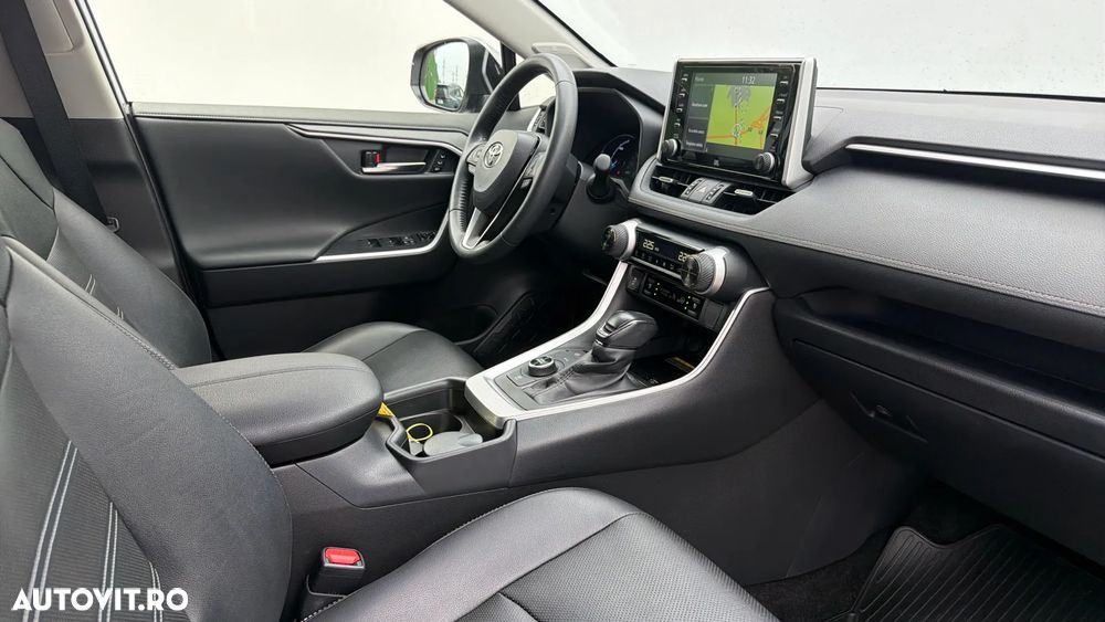 Toyota RAV4 2.5 VVT-iE 4x4 Luxury Premium - 6