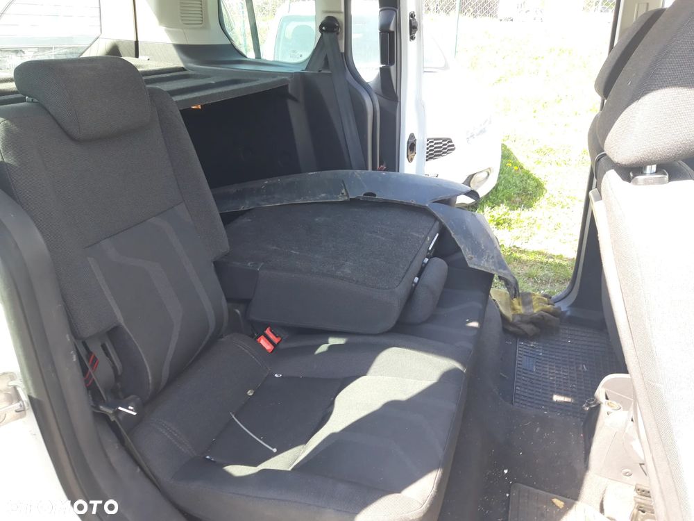 Ford Tourneo Connect 1.5TDCi Ambiente - 6