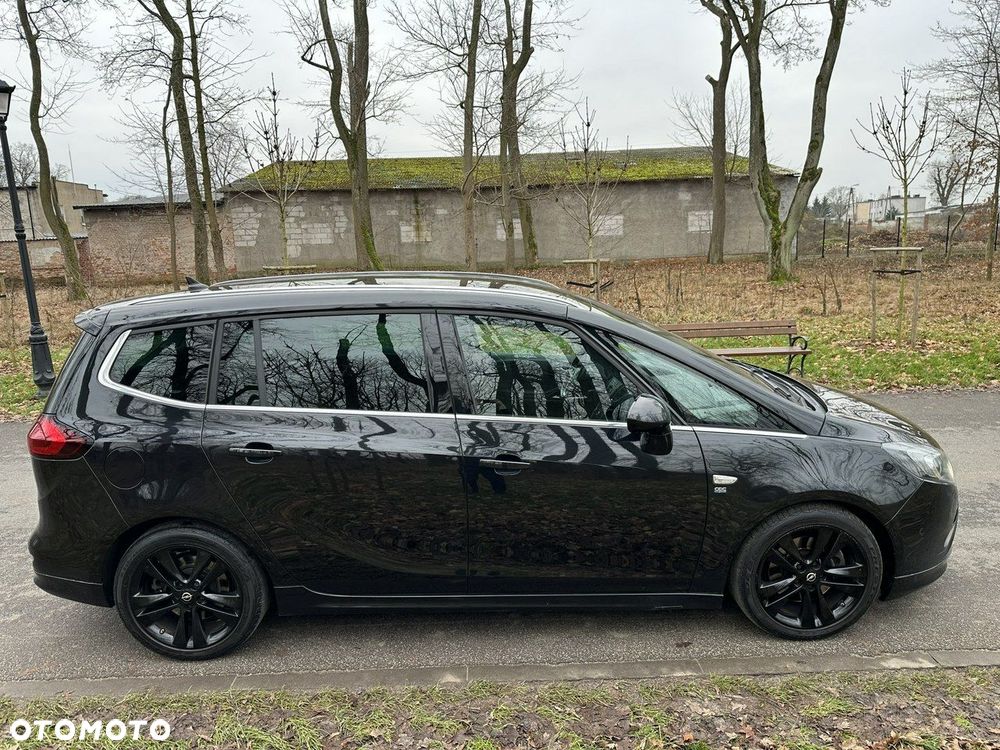 Opel Zafira - 12