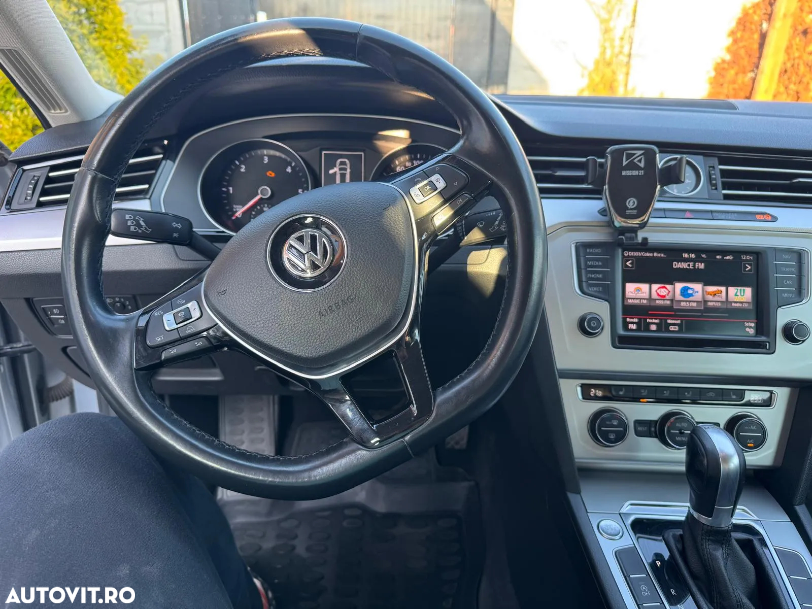 Volkswagen Passat Variant 2.0 TDI DSG Comfortline - 3