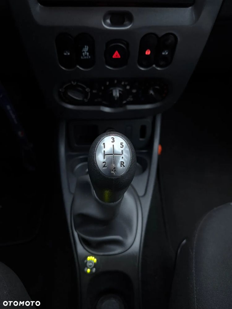 Dacia Duster 1.6 16V 4x2 Ambiance - 11