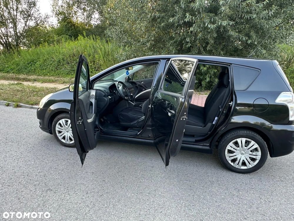 Toyota Corolla Verso 2.2 D-4D Sol - 4