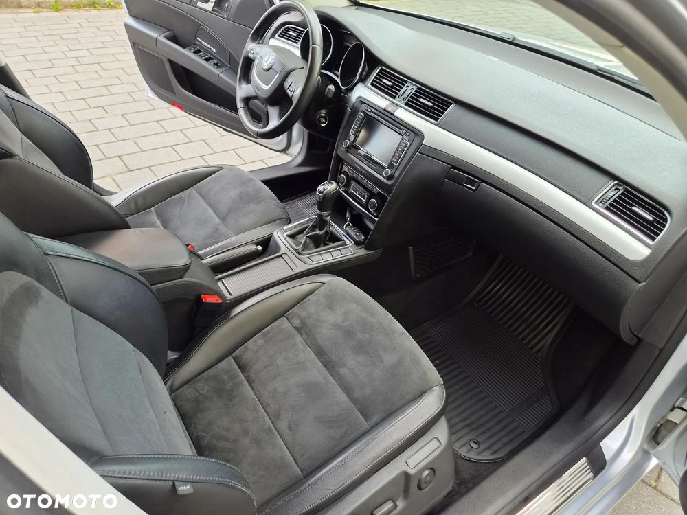 Skoda Superb 2.0 TDI Exclusive - 12