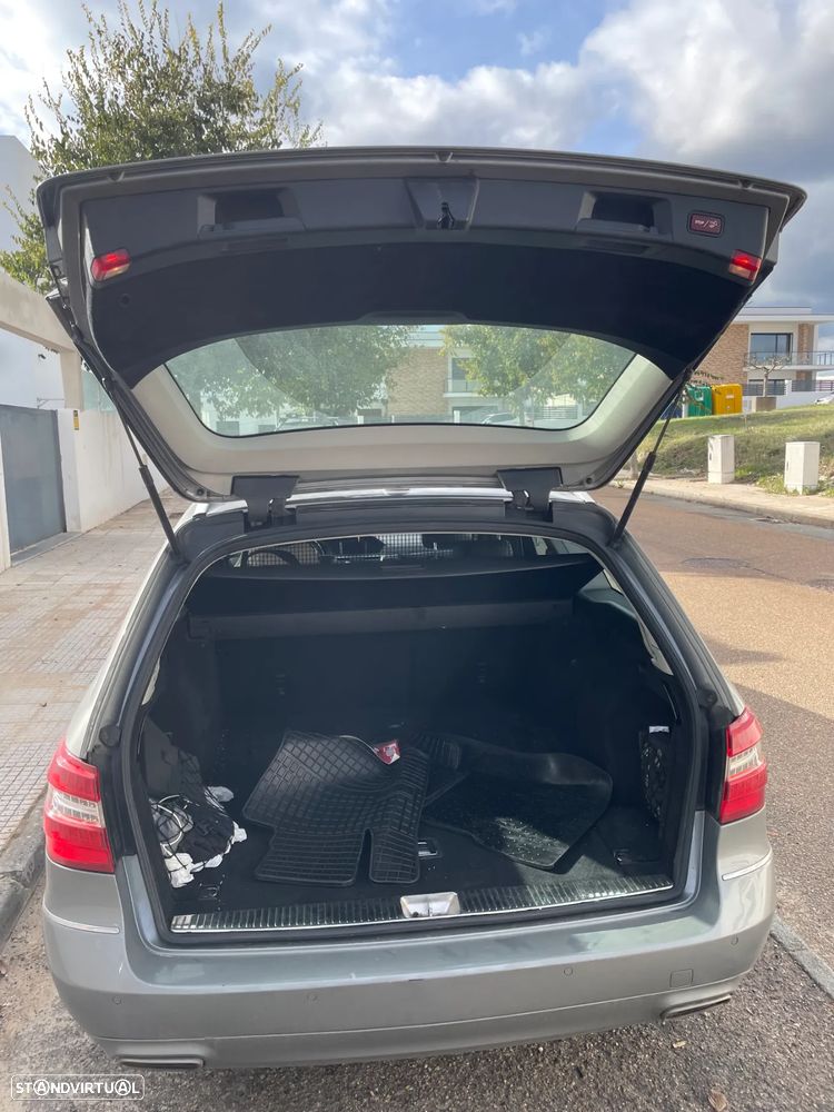 Mercedes-Benz E 300 Bluetec Hybrid Avantgarde - 8