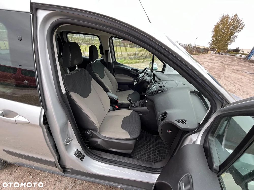 Ford Transit Courier Ambiente - 9