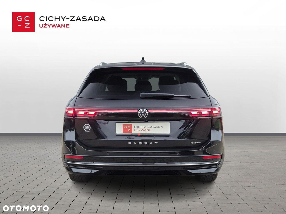 Volkswagen Passat 2.0 TDI SCR 4Mot Elegance DSG - 4