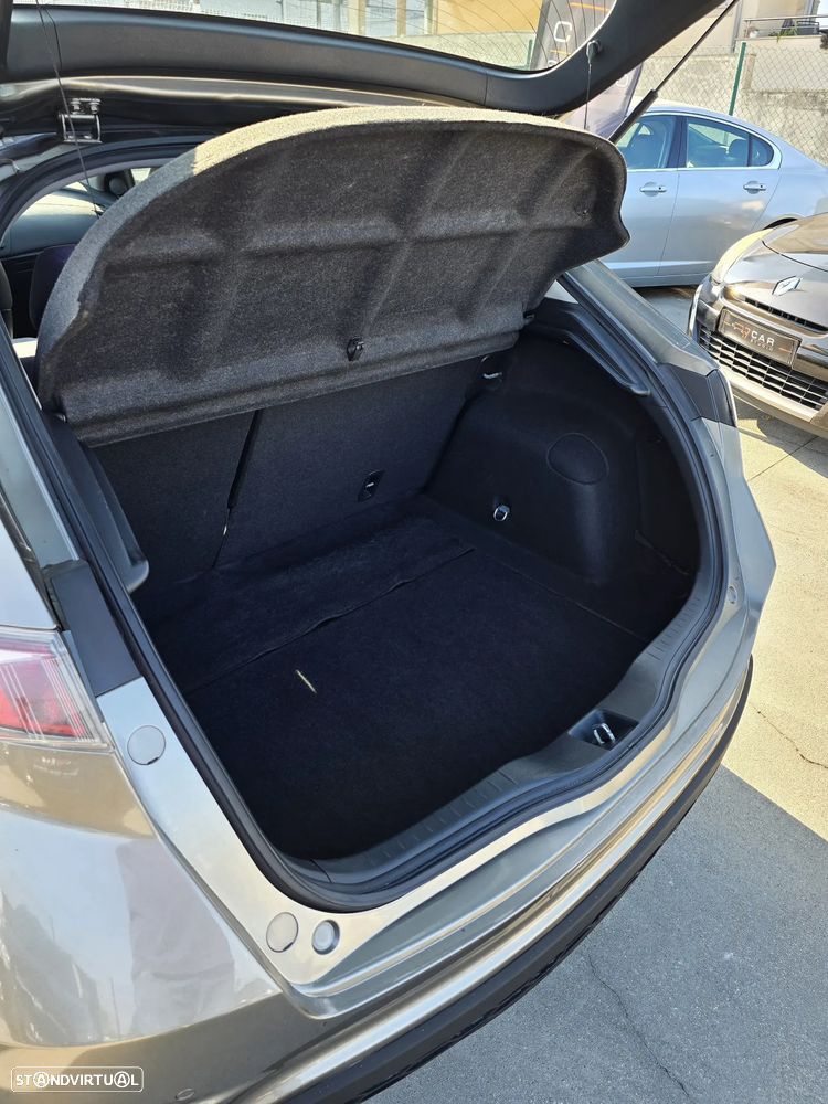 Honda Civic 1.4 Sport - 27