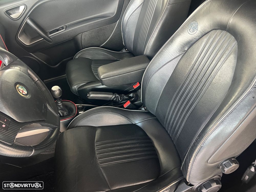 Alfa Romeo MiTo 1.3 JTDM ECO Turismo - 26