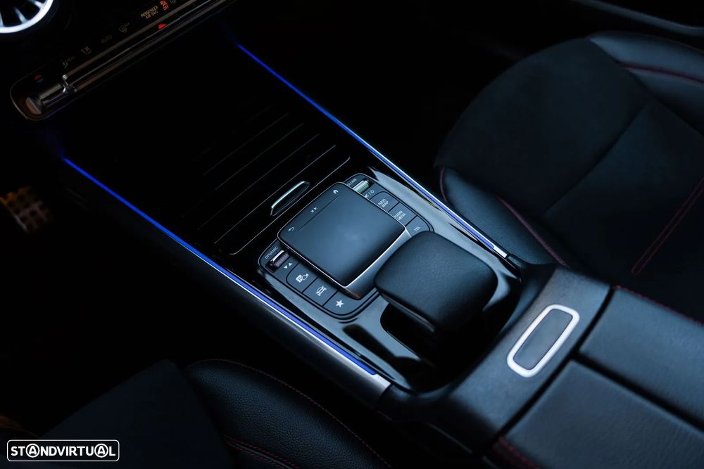 Mercedes-Benz GLA 250 e AMG Line - 19