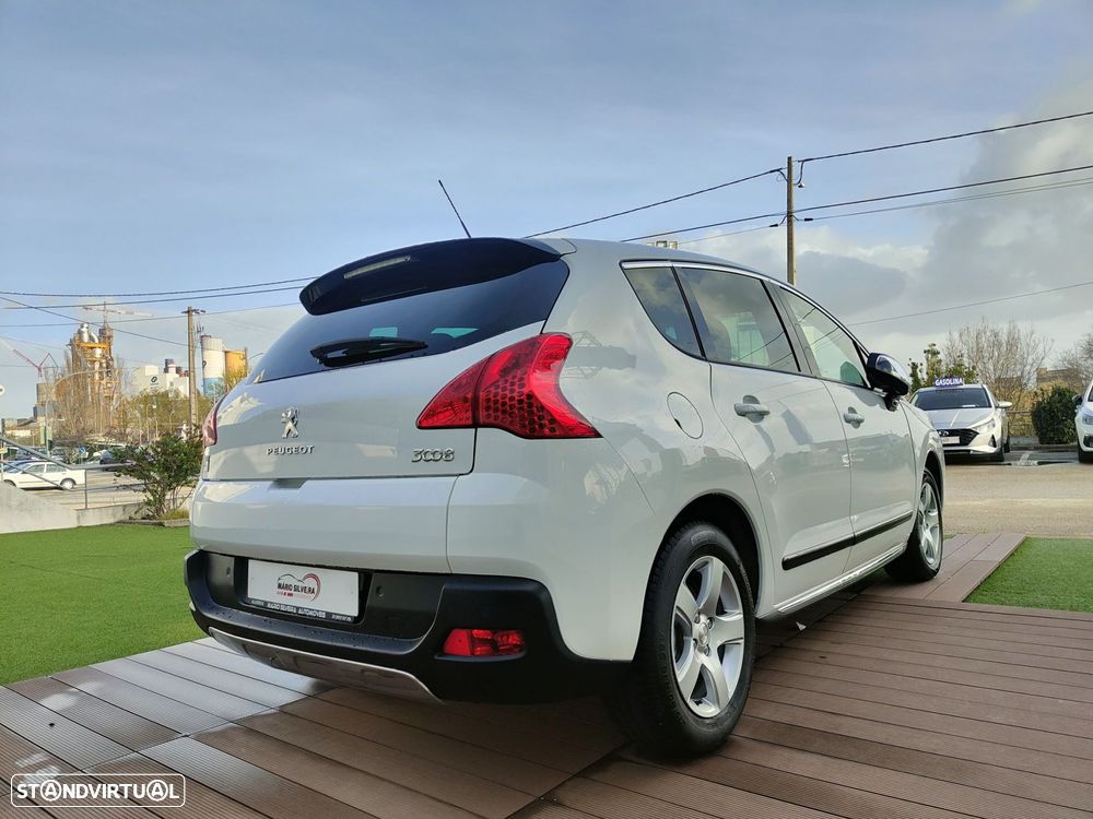 Peugeot 3008 2.0 HDi Hybrid4 - 16
