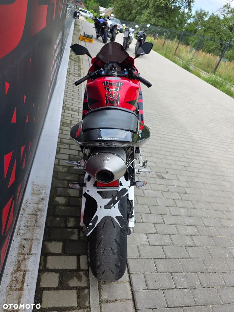 Honda CBR - 30