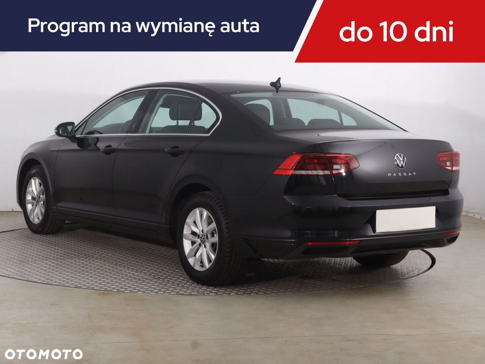 Volkswagen Passat - 6
