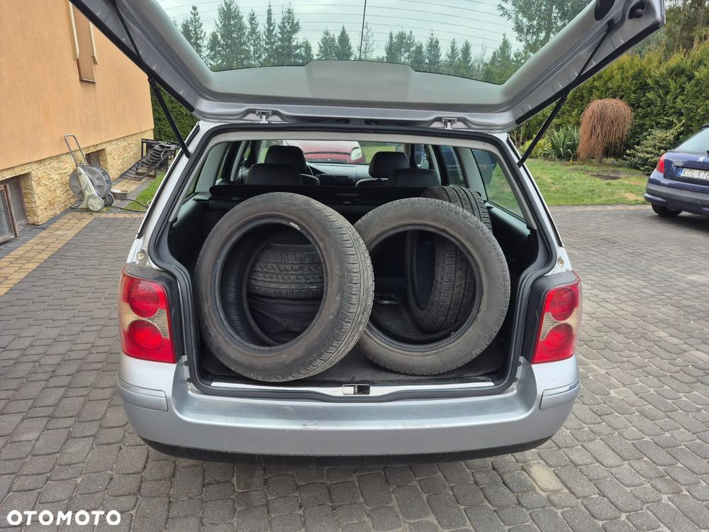 Volkswagen Passat - 16