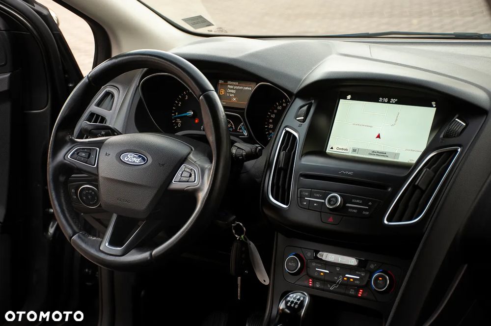Ford Focus 1.5 EcoBoost Titanium ASS - 8