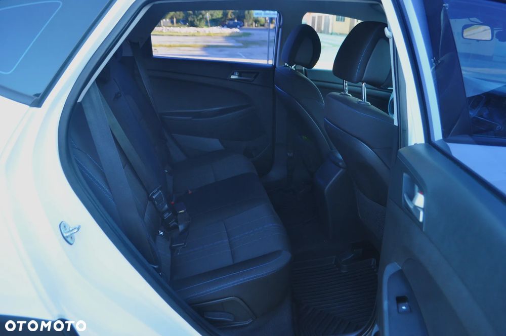 Hyundai Tucson blue 1.6 GDi 2WD Navi - 28