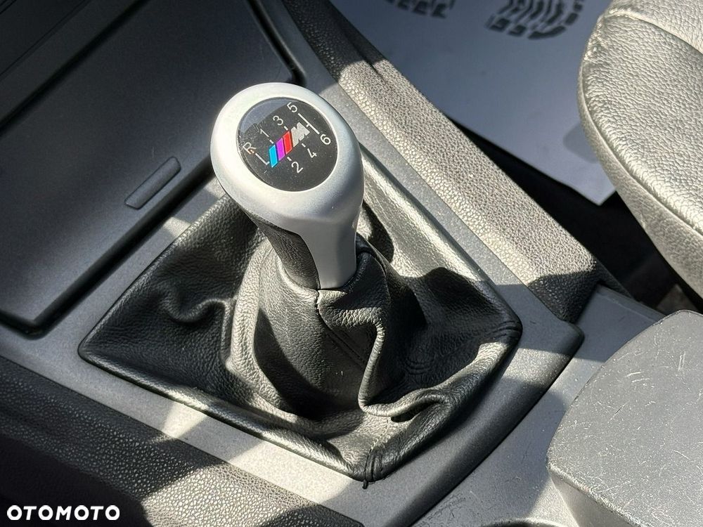 BMW X3 3.0i - 16