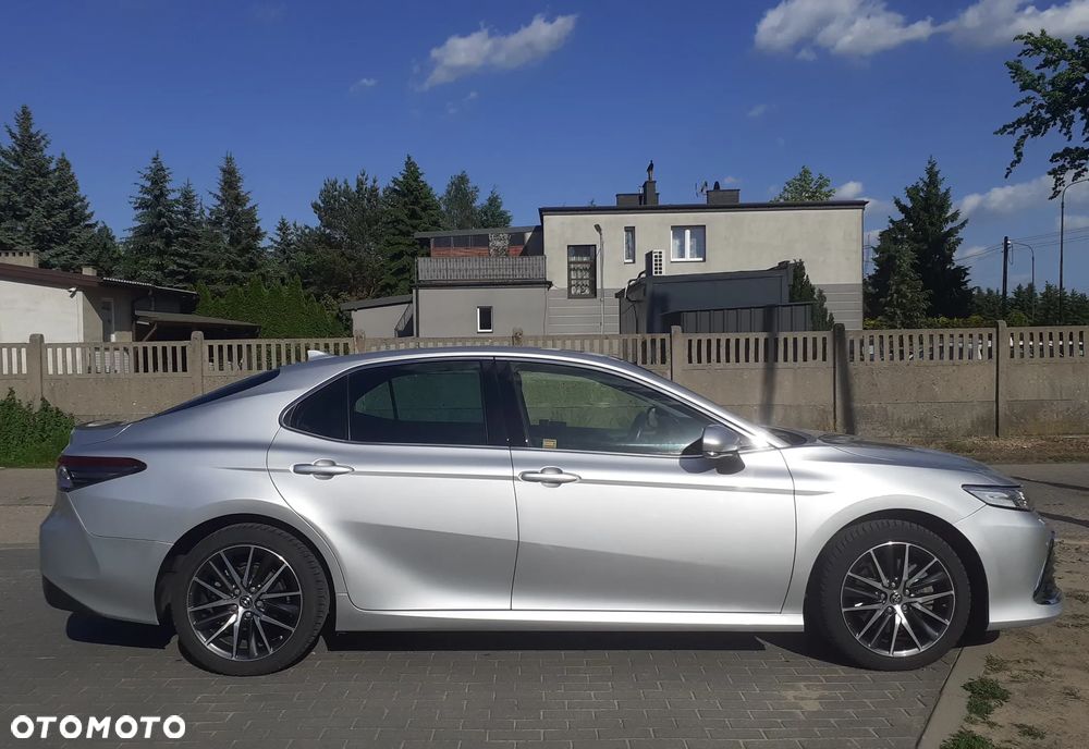 Toyota Camry 2.5 Hybrid Executive CVT - 6