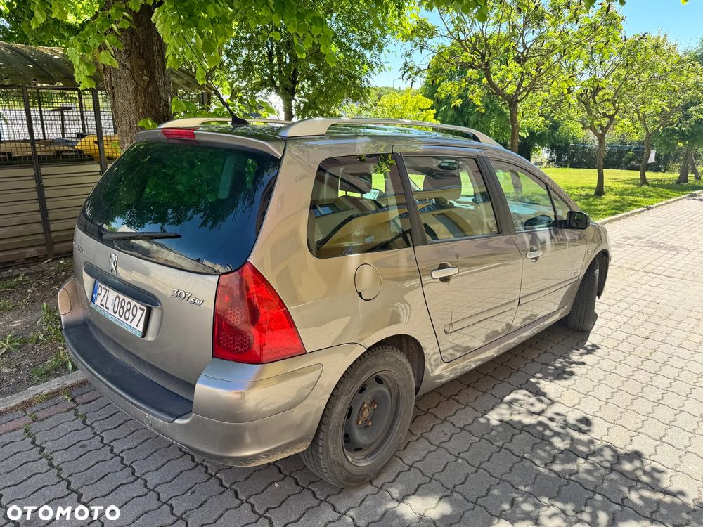 Peugeot 307 HDi 110 Premium - 3
