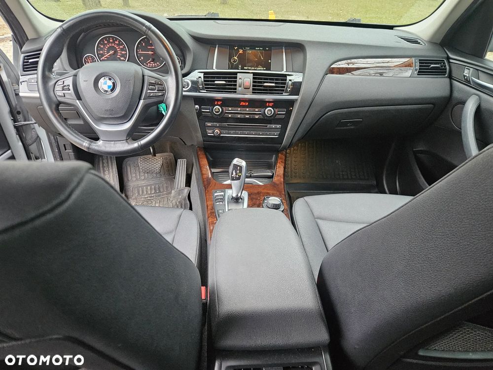 BMW X3 xDrive20d xLine - 13