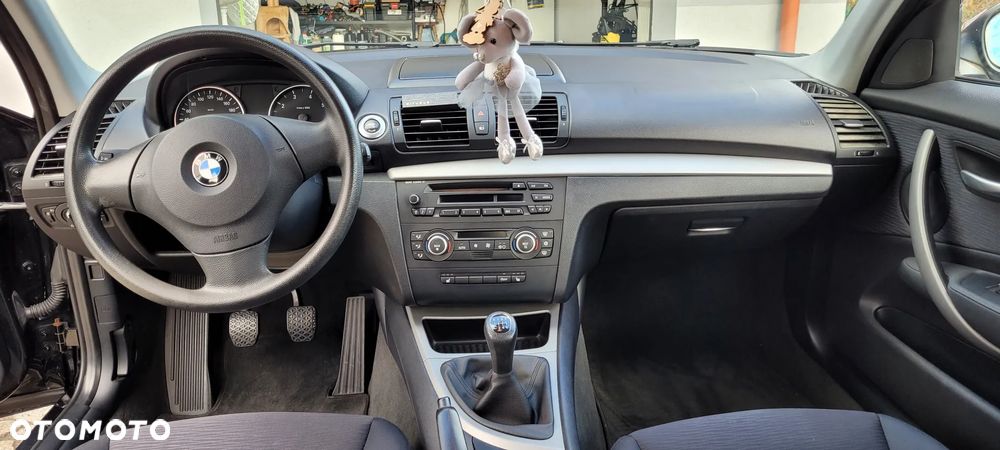 BMW Seria 1 116I 2008 photo 5