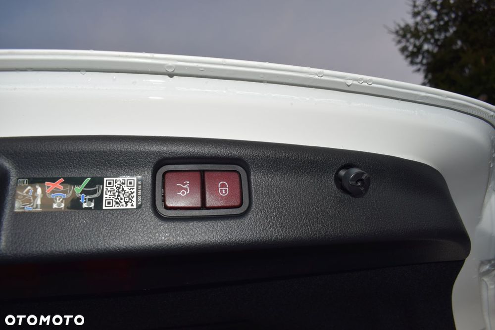 Mercedes-Benz Klasa C 2025