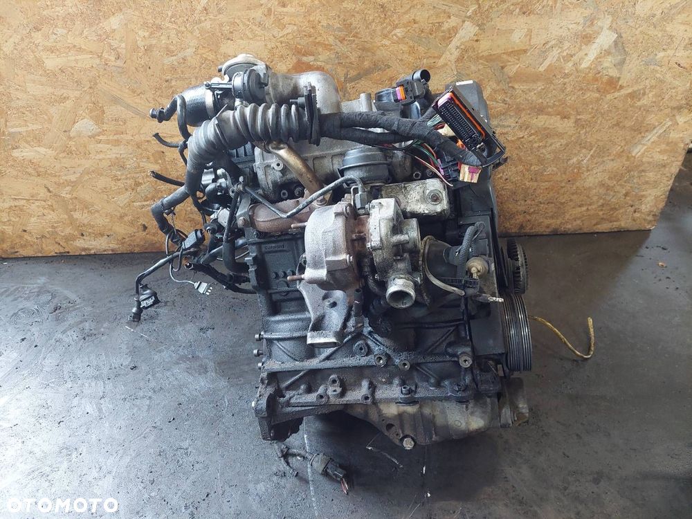 SILNIK DIESEL + POMPA WTRYSKI TURBO PASSAT B5 1.9 TDI AVB 038130073AJ - 1