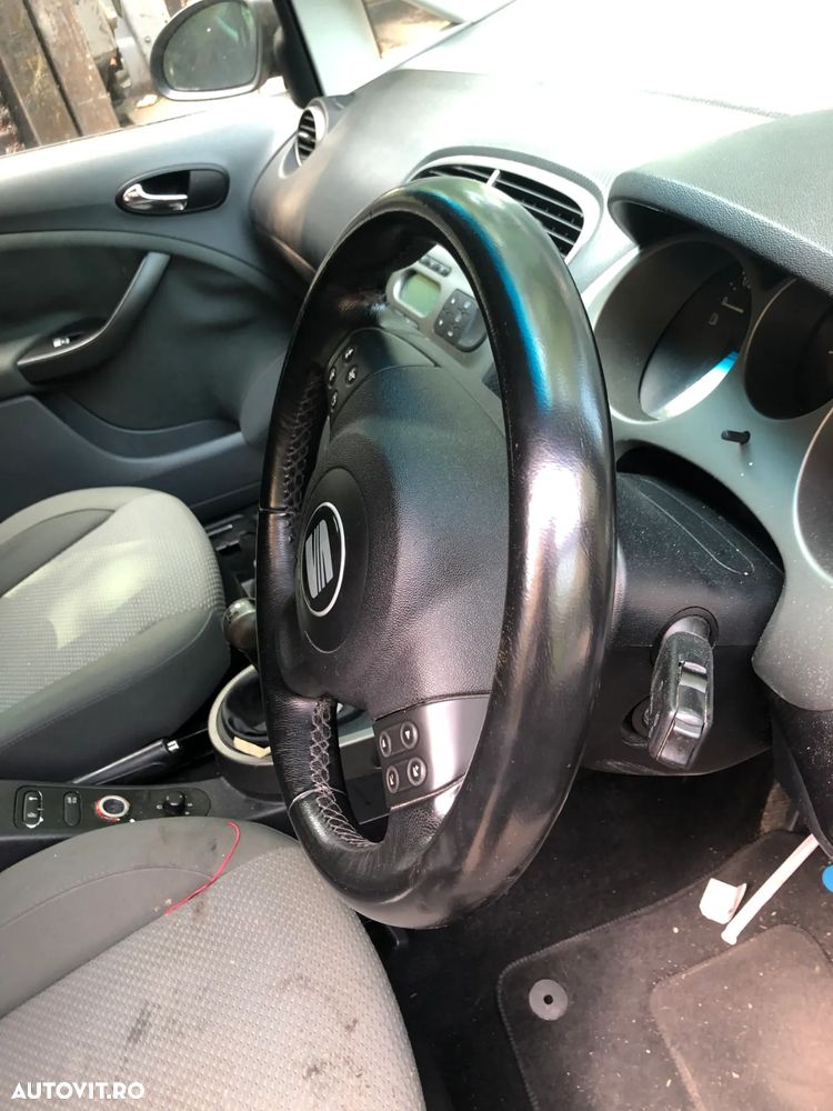 Volan piele negru cu comenzi si airbag Seat 2005 - 11