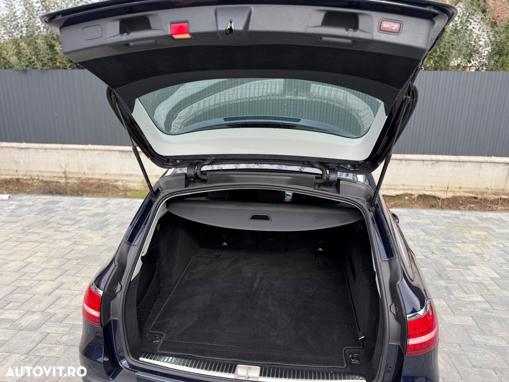 Mercedes-Benz E 220 d All-Terrain 4MATIC Aut. - 27