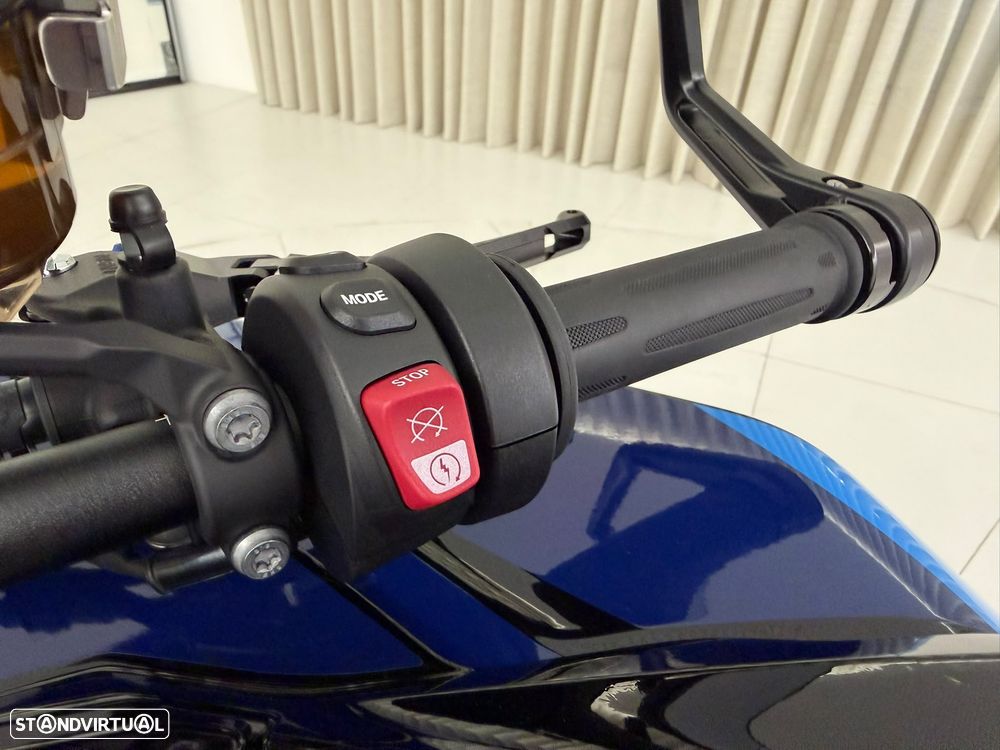 BMW M 1000 XR M - 18