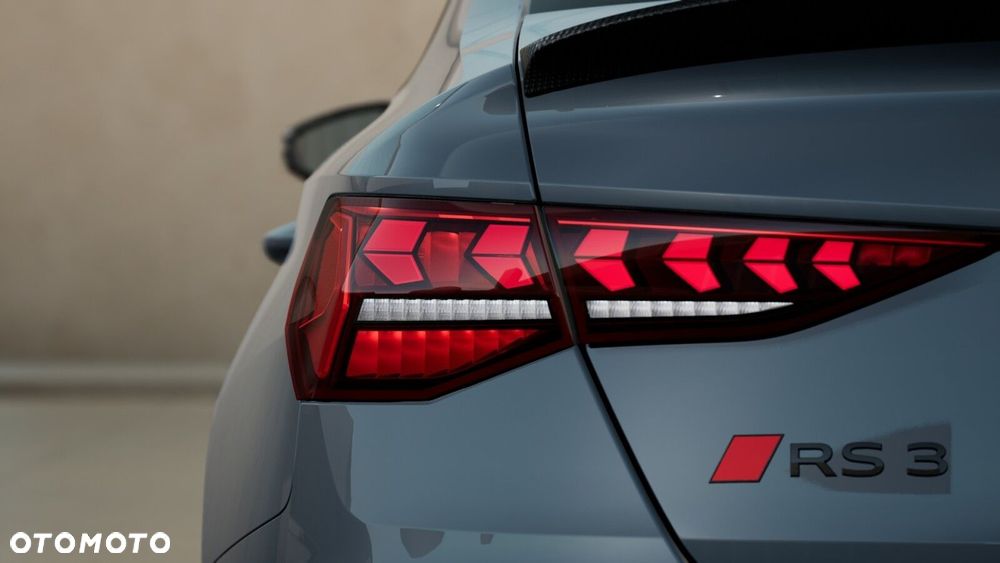 Audi RS3 Limousine - 8