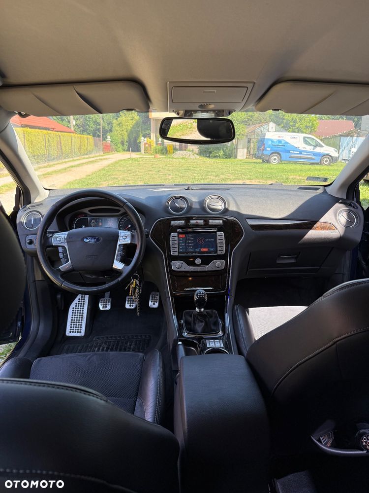 Ford Mondeo - 8