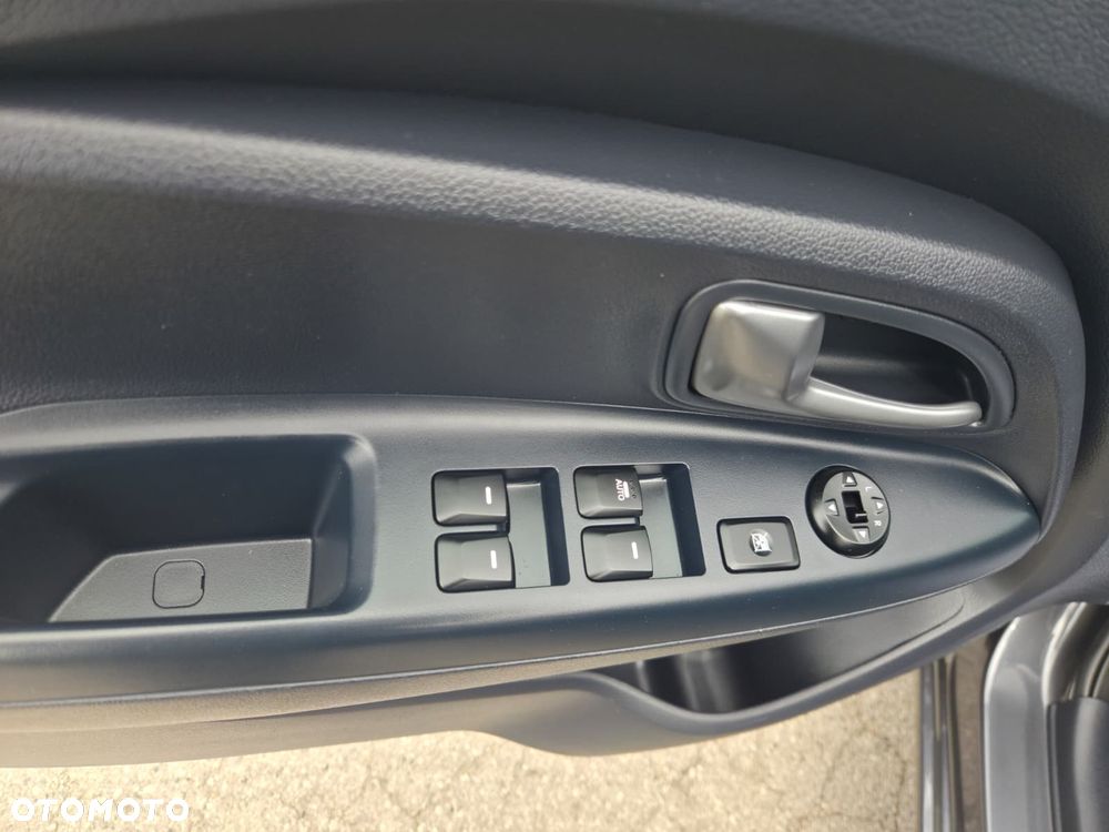Kia Rio 1.2 L - 17